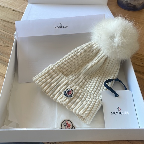 Moncler White Pom-Pom Beanie - Picture 3 of 3